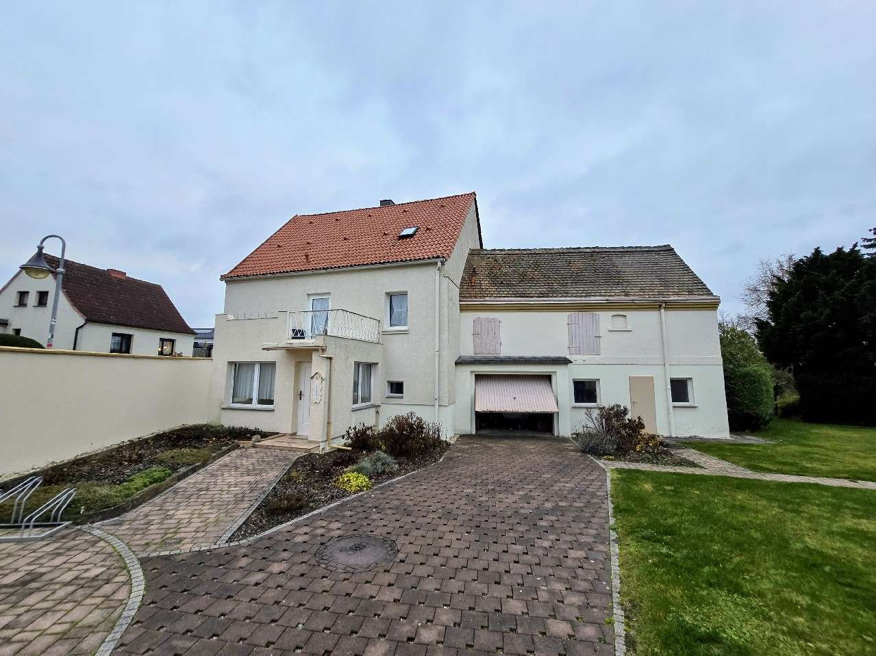 Thumbnail-Haus zum Kaufen in Leuna 239.900,00 € 99 m²