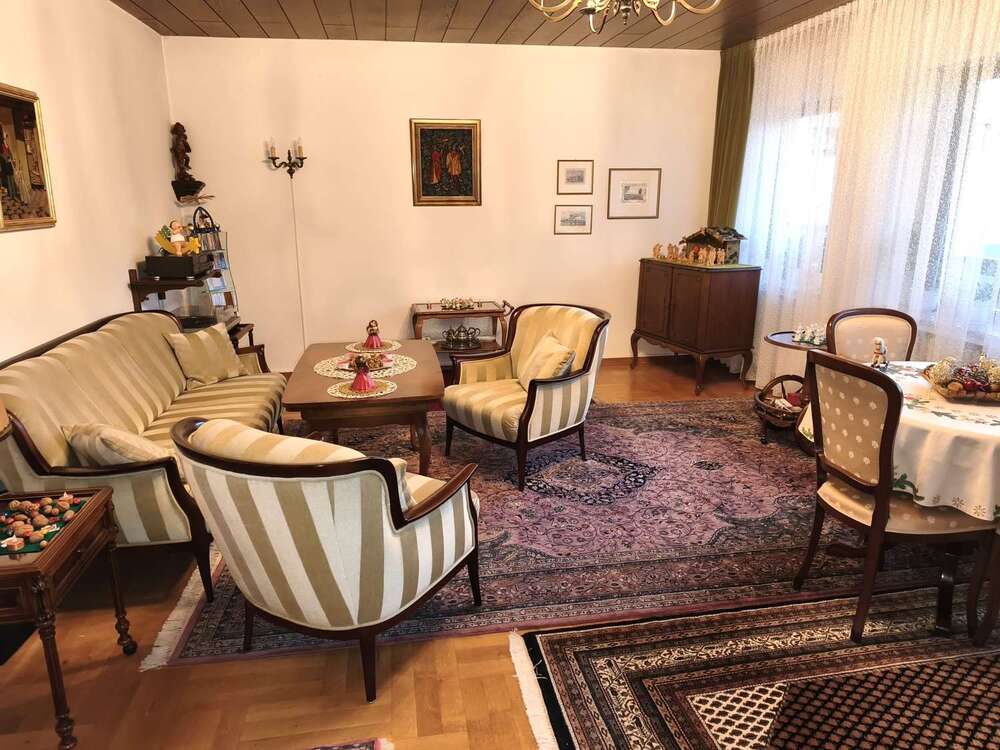 Thumbnail-Wohnung zum Kaufen in Bad Neuenahr-Ahrweiler 179.500,00 € 98 m²