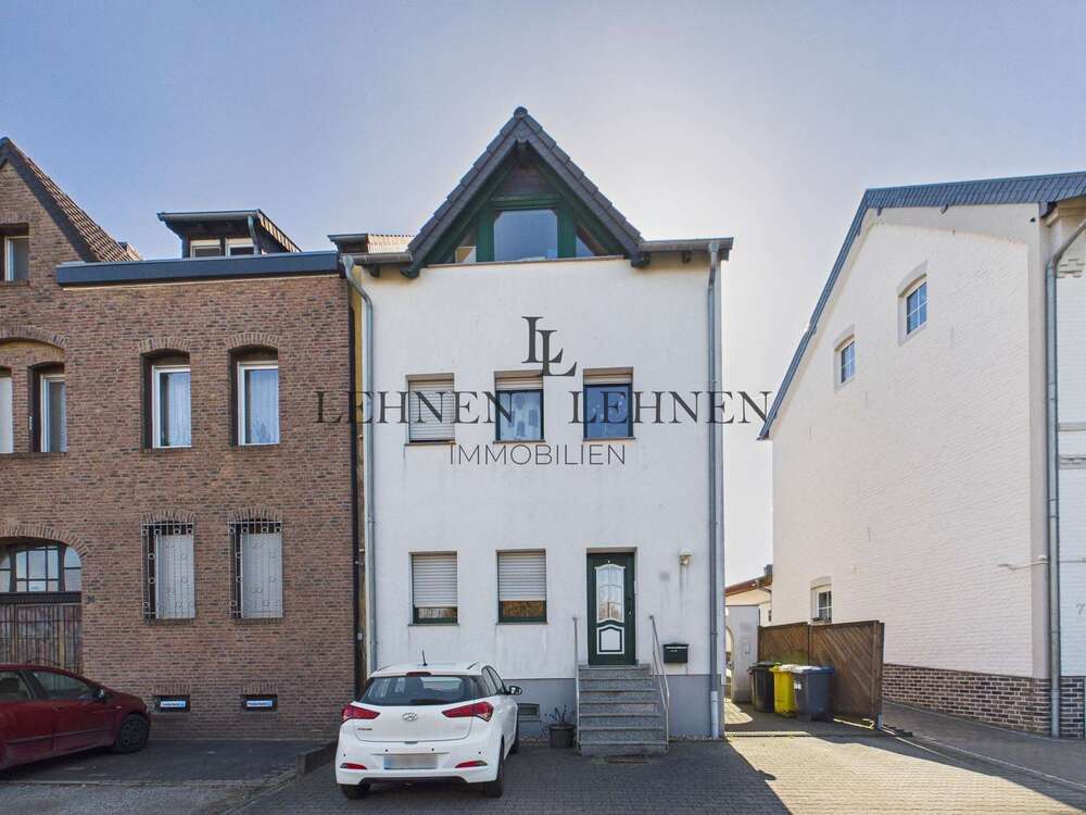 Thumbnail-Haus zum Kaufen in Eschweiler 330.000,00 € 218 m²