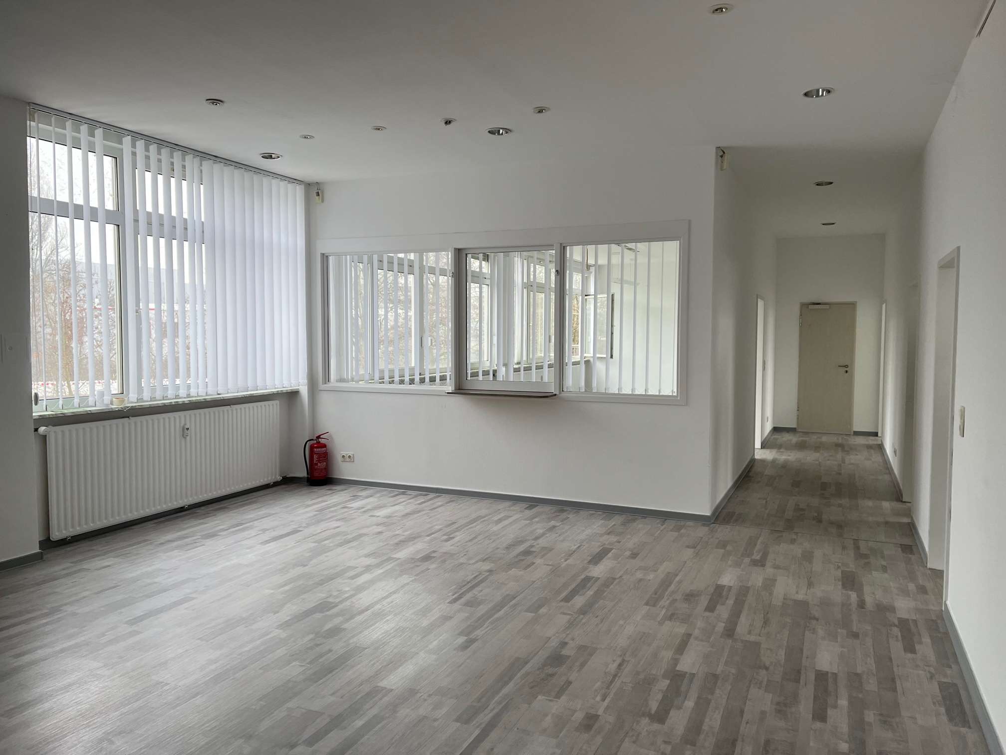 Thumbnail-Büro in Frankfurt 1.464,00 € 183 m²