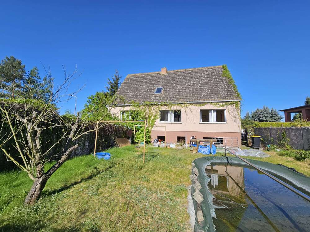 Thumbnail-Haus zum Kaufen in Tangerhütte 89.000,00 € 160 m²