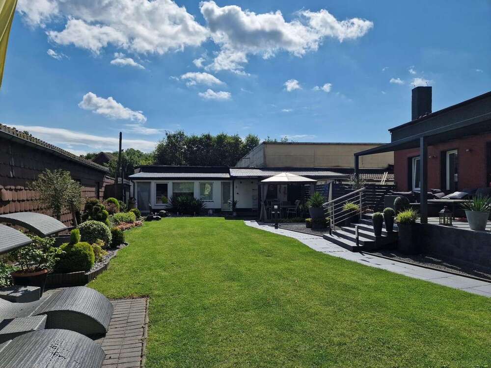 Thumbnail-Haus zum Kaufen in Dortmund Hostedde 799.000,00 € 420 m²