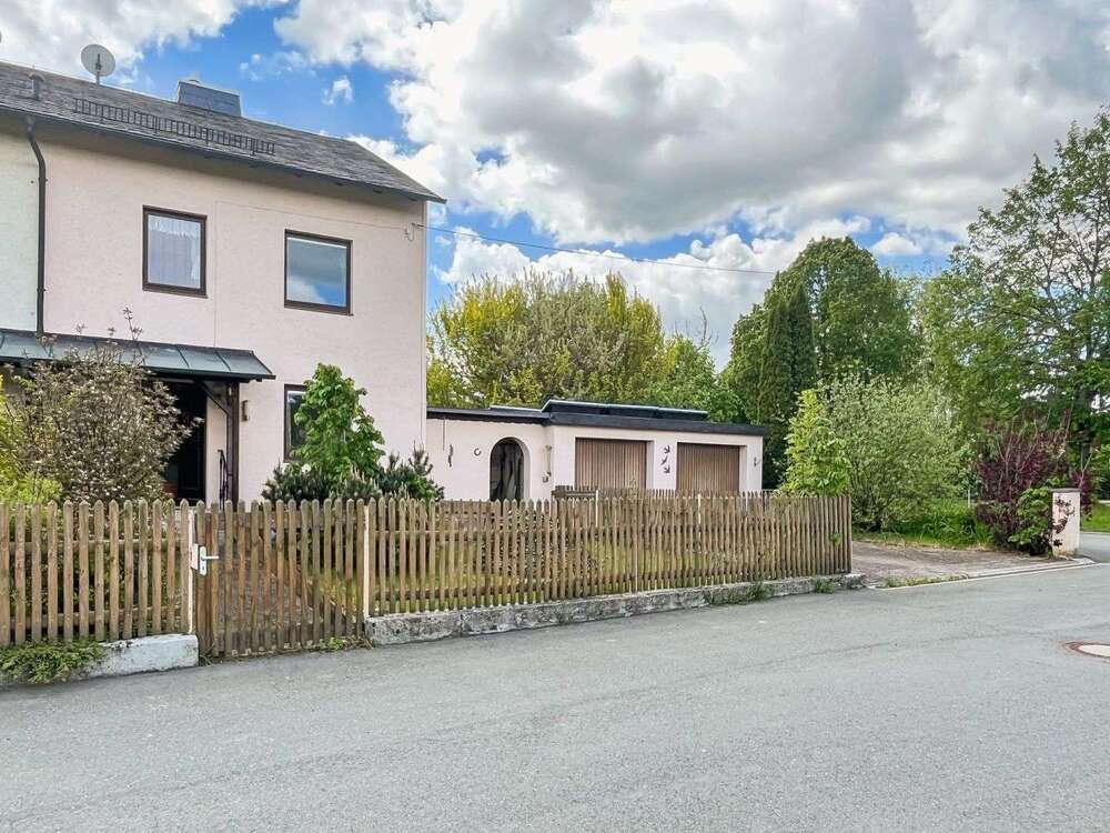 Thumbnail-Haus zum Kaufen in Regnitzlosau 144.900,00 € 112 m²