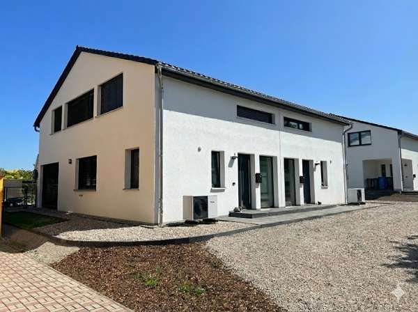 Thumbnail-Haus zum Kaufen in Burg 275.000,00 € 114 m²