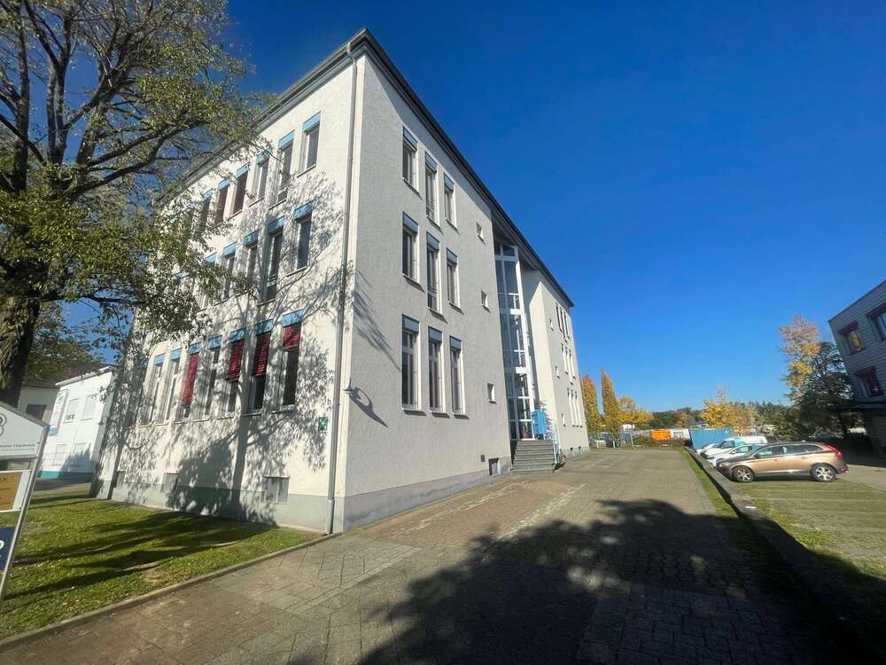 Thumbnail-Büro in Freiburg im Breisgau Hochdorf 2.385,00 € 251 m²