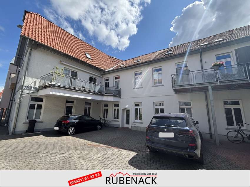 Thumbnail-Haus zum Kaufen in Nienburg 1.200.000,00 € 888 m²