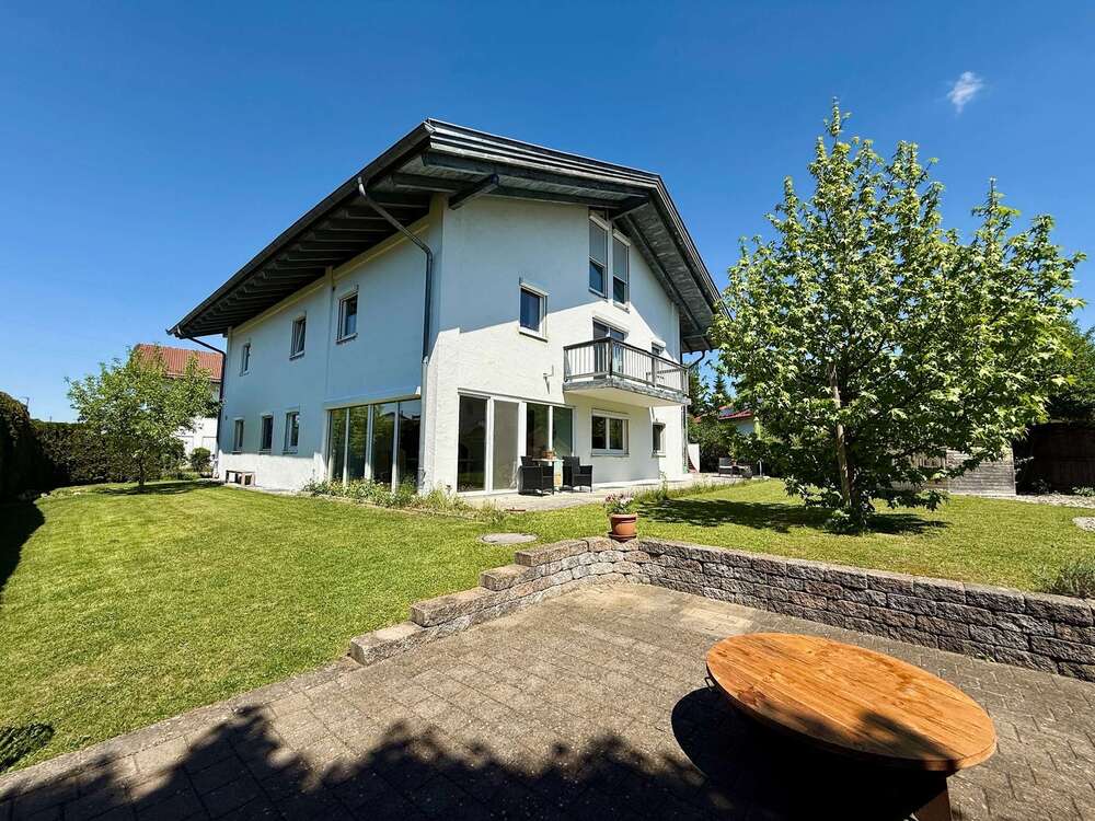 Thumbnail-Haus zum Kaufen in Grabenstätt 1.250.000,00 € 300 m²