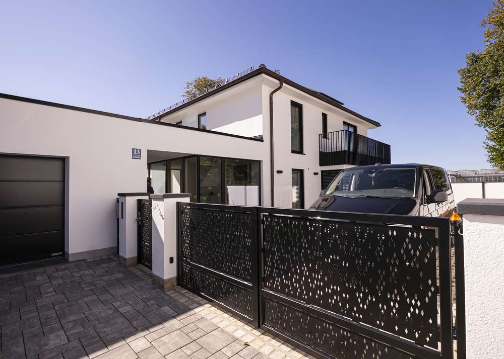 Thumbnail-Haus zum Kaufen in München 3.700.000,00 € 357.5 m²