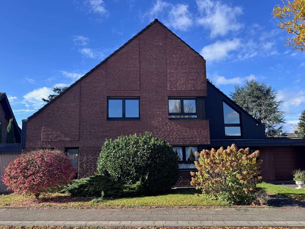 Thumbnail-Haus zum Kaufen in Moers 750.000,00 € 209.9 m²