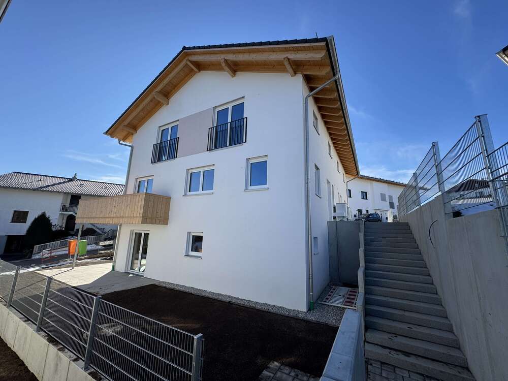 Thumbnail-Haus zum Mieten in Schechen 2.400,00 € 172 m²