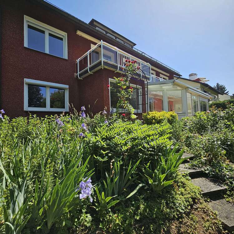 Thumbnail-Haus zum Kaufen in Wiesbaden 1.300.000,00 € 416 m²