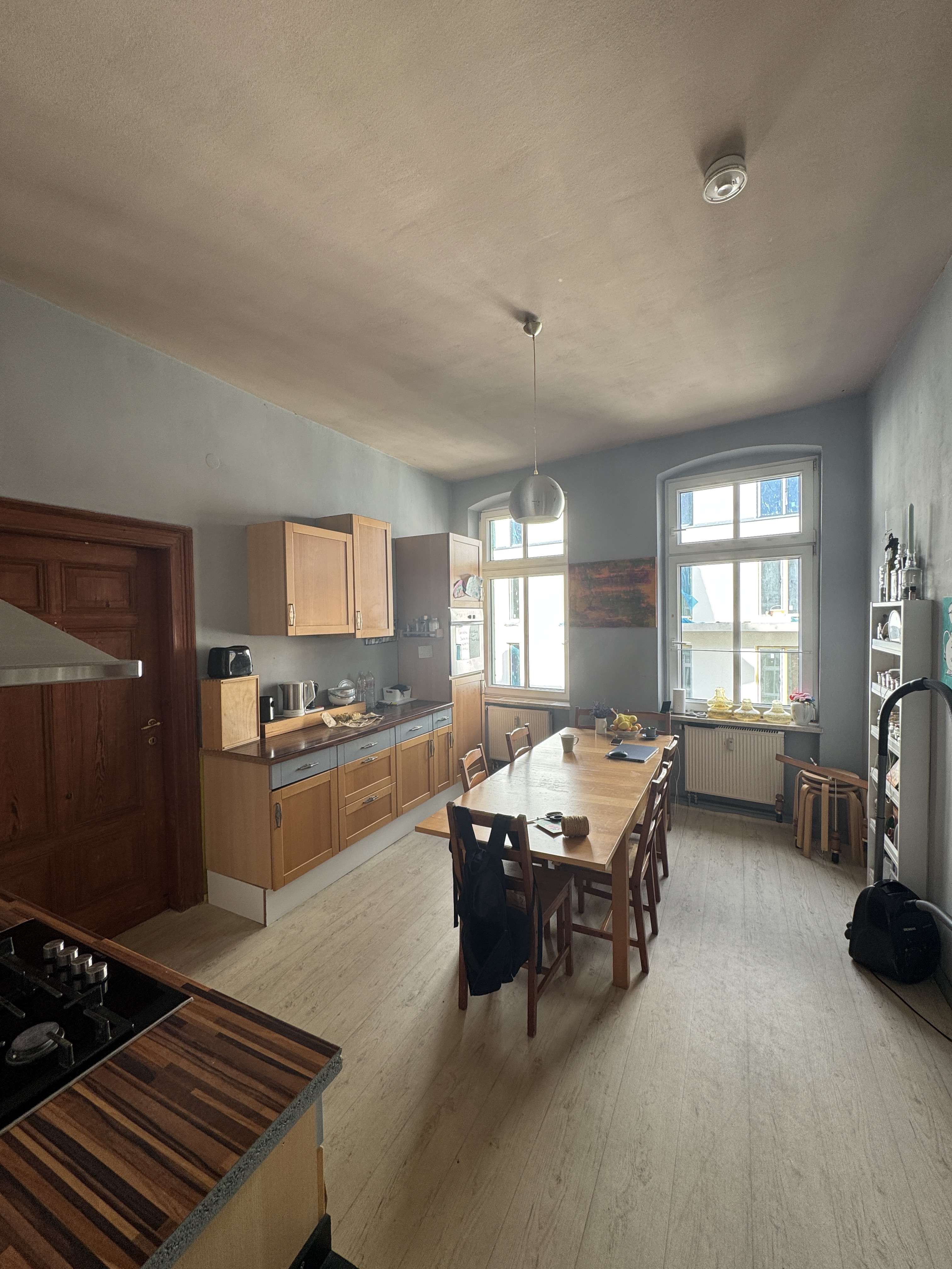 Thumbnail-Wohnung zum Mieten in Halle 895,00 € 94.2 m²