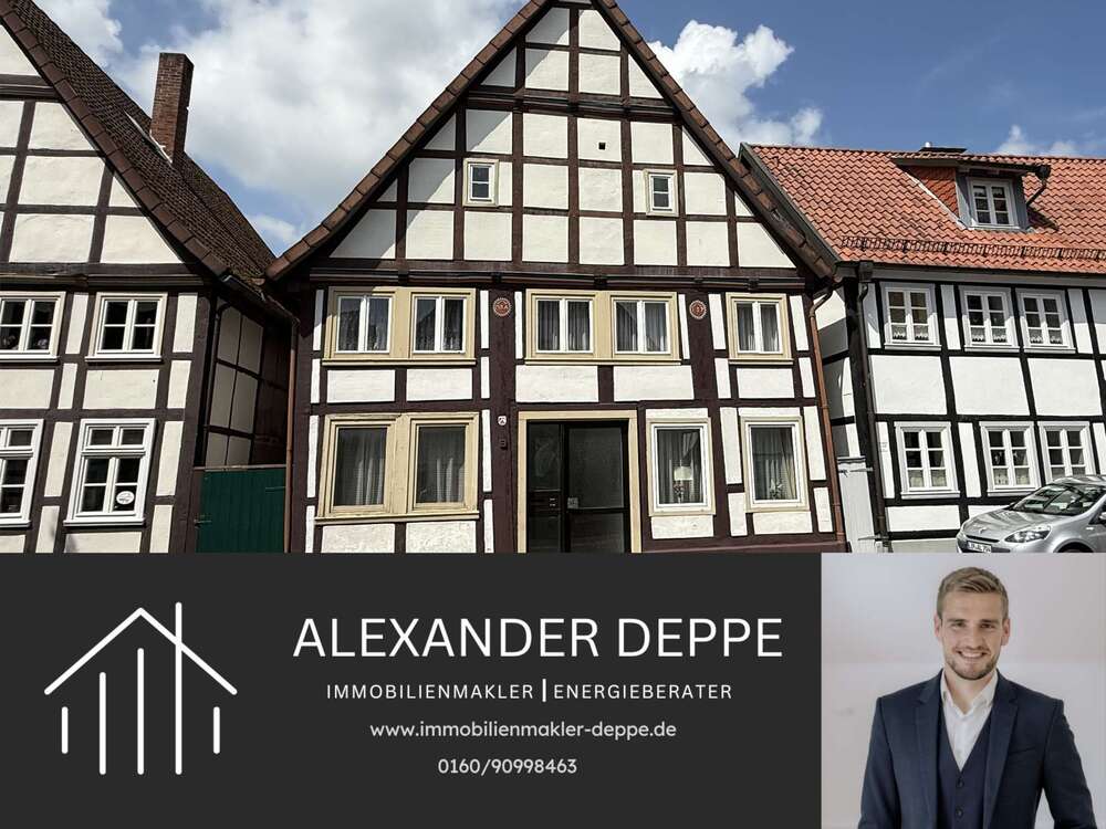 Thumbnail-Wohnung zum Kaufen in Lügde 45.000,00 € 192 m²