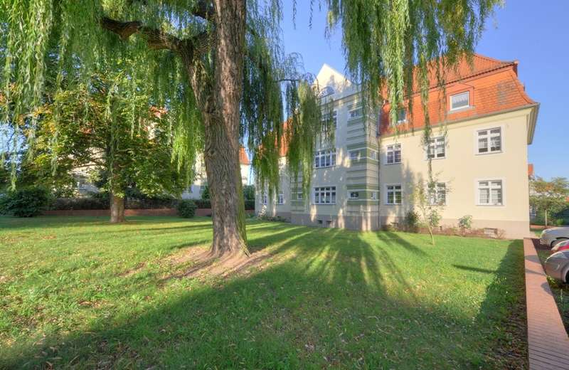 Thumbnail-Wohnung zum Mieten in Halle 441,00 € 63.37 m²