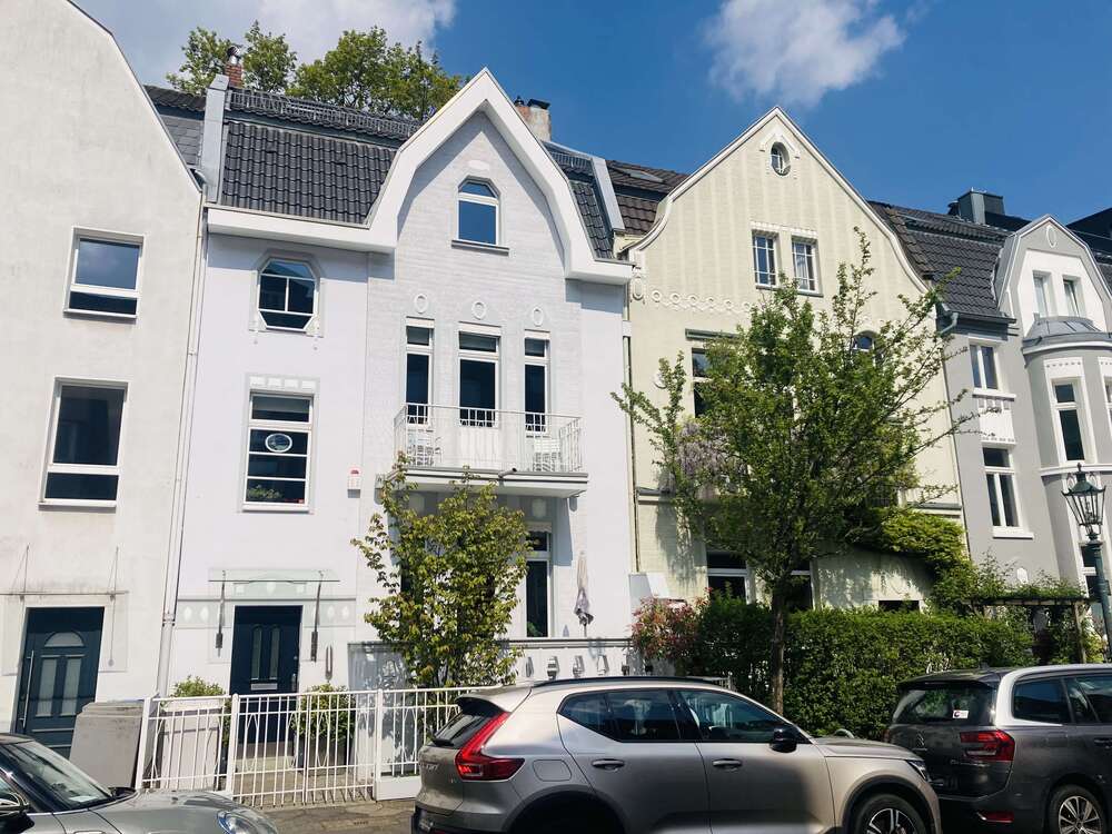 Thumbnail-Haus zum Kaufen in Düsseldorf 2.498.000,00 € 228 m²