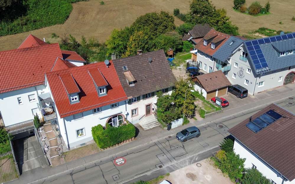 Thumbnail-Haus zum Kaufen in Lörrach Hauingen 299.000,00 € 177.05 m²