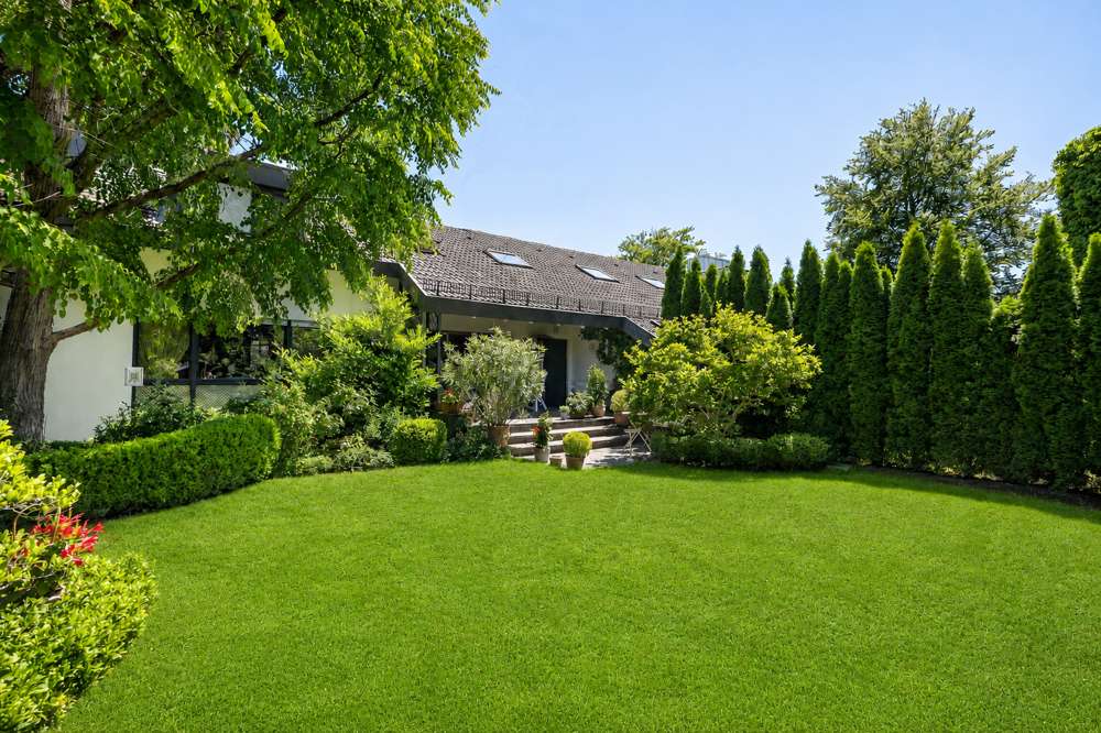 Thumbnail-Haus zum Kaufen in Grünwald 1.250.000,00 € 186 m²