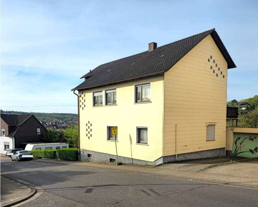 Thumbnail-Haus zum Kaufen in Püttlingen 195.000,00 € 190 m²