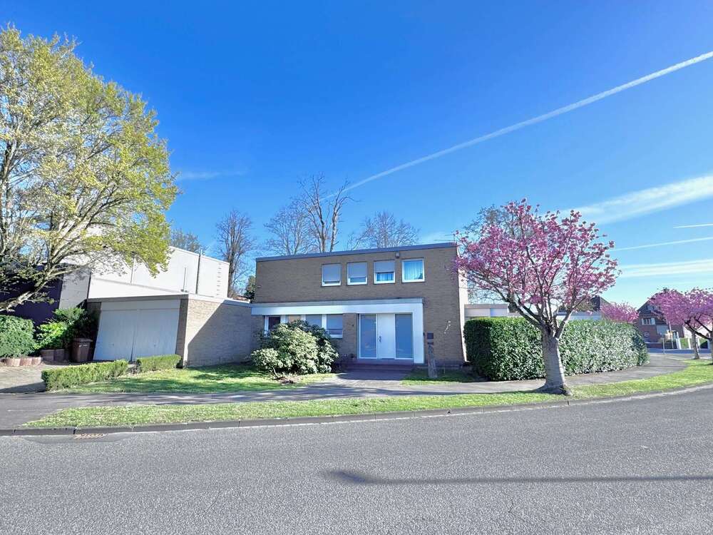 Thumbnail-Haus zum Kaufen in Jülich 1.300.000,00 € 295 m²