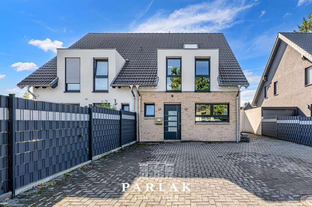 Thumbnail-Haus zum Kaufen in Krefeld Forstwald 675.000,00 € 166 m²