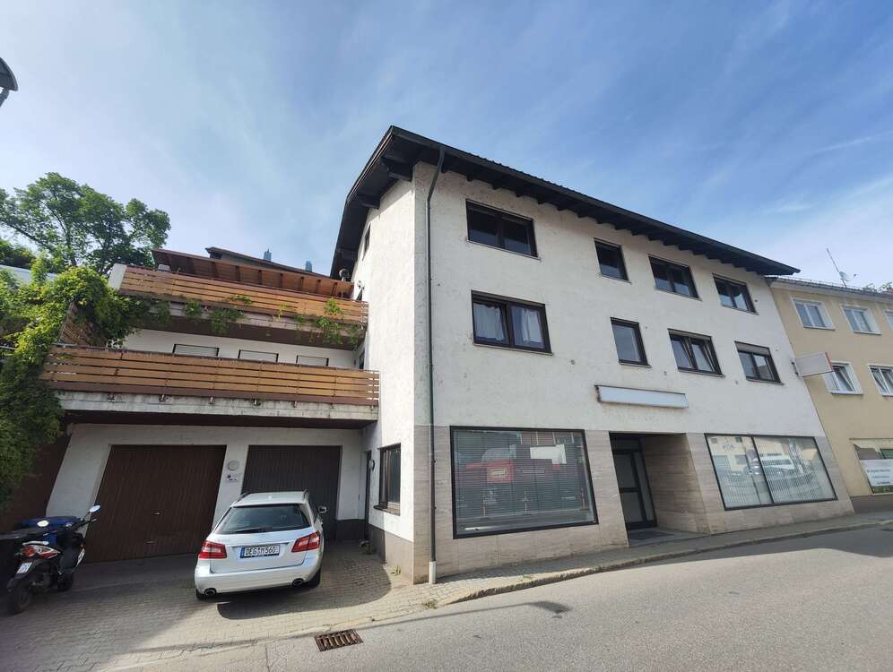 Thumbnail-Haus zum Kaufen in Regen 390.000,00 € 300 m²