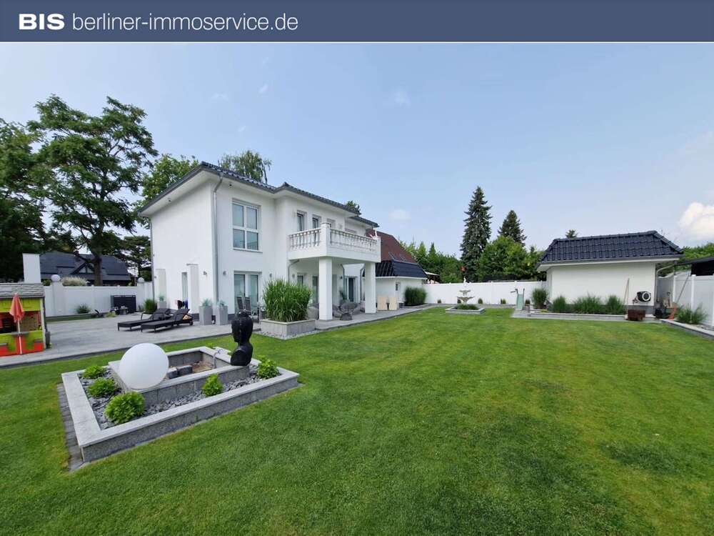 Thumbnail-Haus zum Kaufen in Blankenfelde-Mahlow 1.130.000,00 € 205 m²