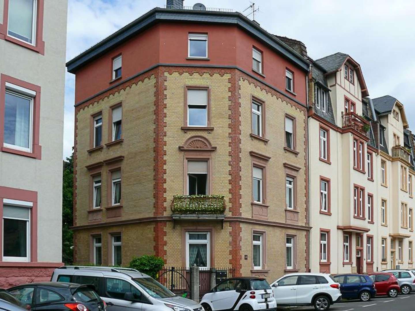 Thumbnail-Wohnung zum Kaufen in Frankfurt-Niederrad 390.000,00 € 74 m²