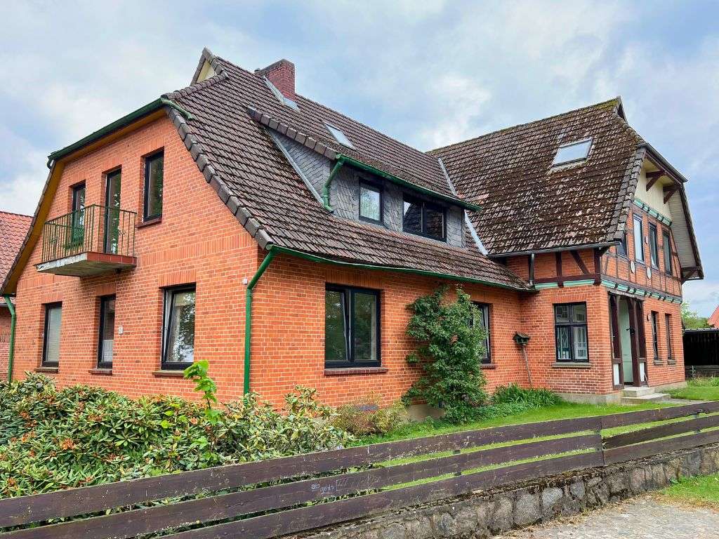 Thumbnail-Haus zum Kaufen in Suderburg 295.000,00 € 388 m²