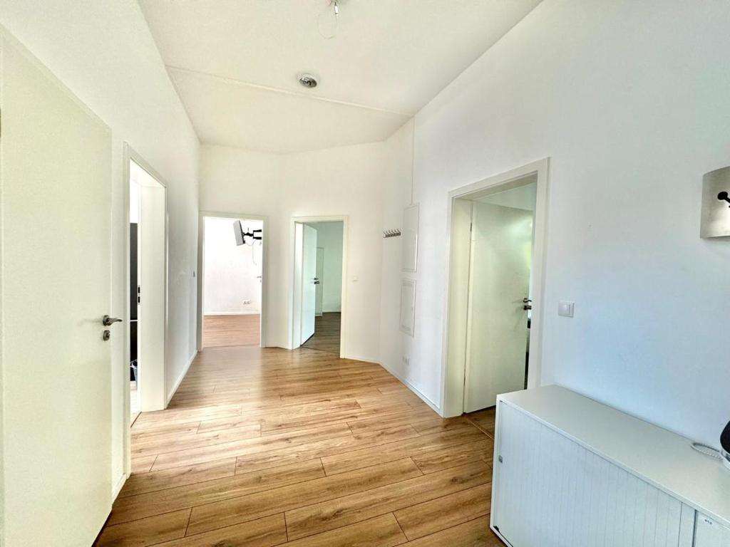 Thumbnail-Wohnung zum Mieten in Frankfurt 2.500,00 € 120 m²