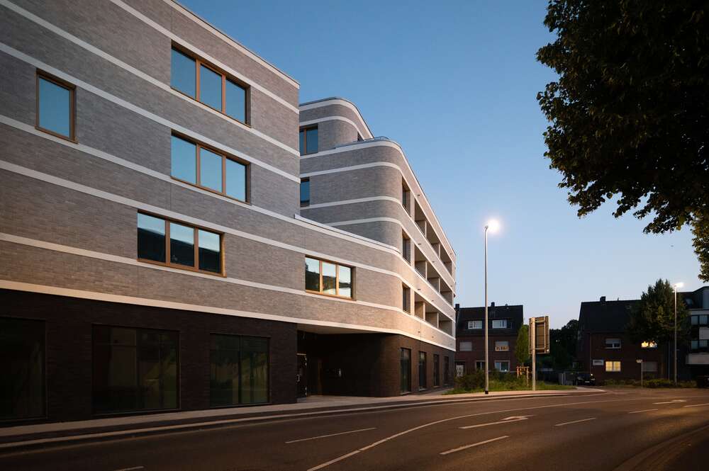 Thumbnail-Wohnung zum Mieten in Grevenbroich 1.284,66 € 98.82 m²