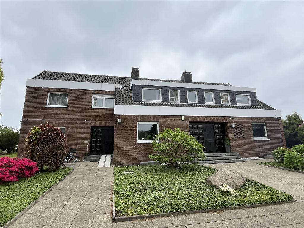 Thumbnail-Haus zum Kaufen in Herten-Langenbochum 870.000,00 € 385 m²