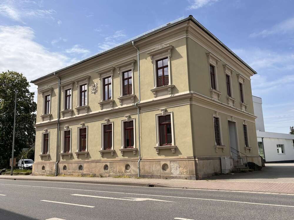 Thumbnail-Büro in Pirna 2.194,34 € 139.19 m²