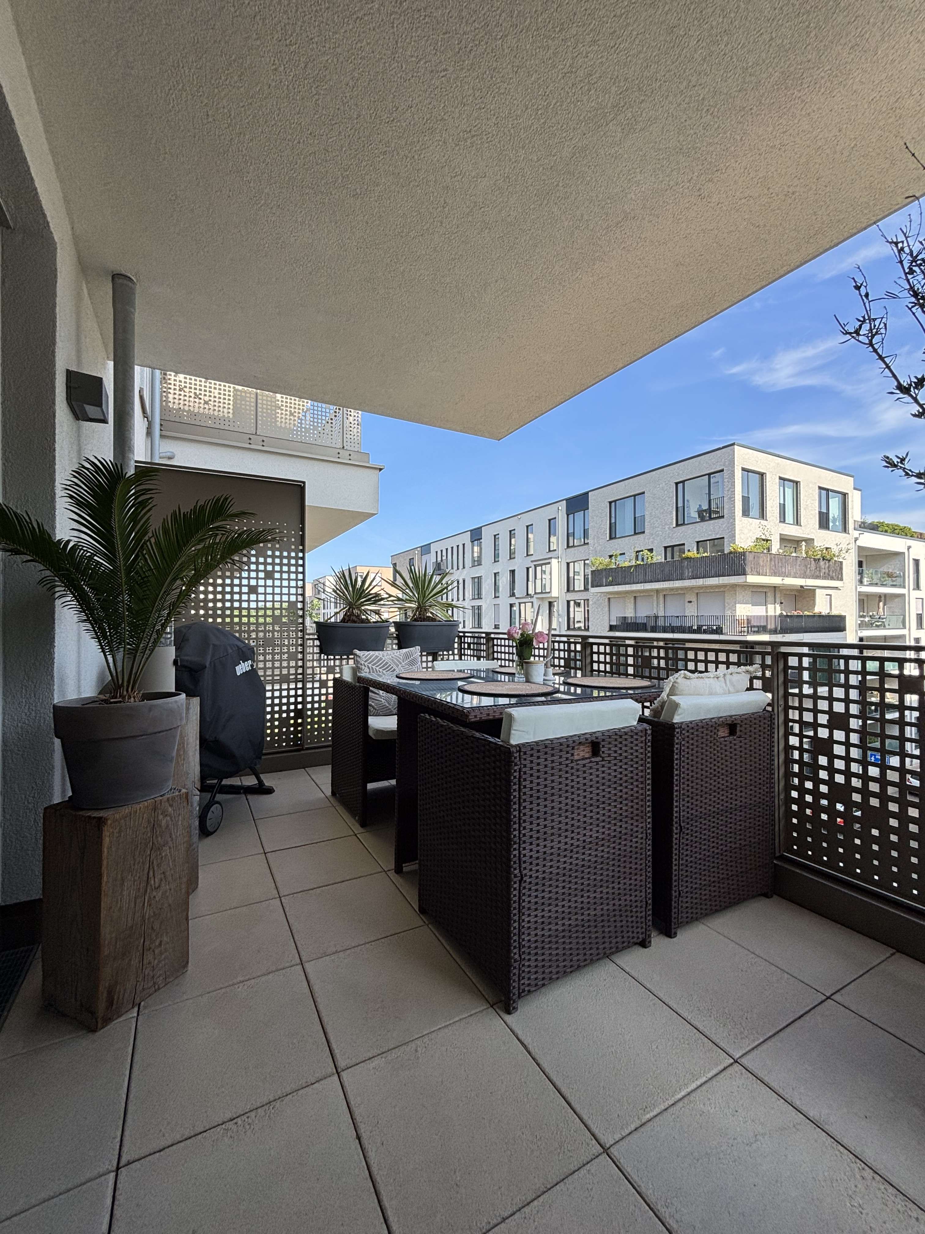 Thumbnail-Wohnung zum Mieten in Düsseldorf 2.150,00 € 93 m²
