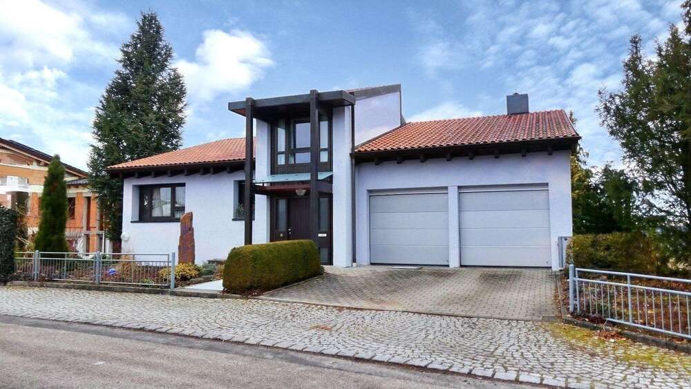 Thumbnail-Haus zum Kaufen in Löwenstein 720.000,00 € 187 m²