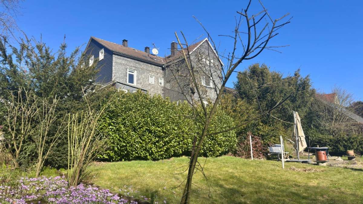 Thumbnail-Haus zum Kaufen in Sprockhövel 370.000,00 € 450 m²