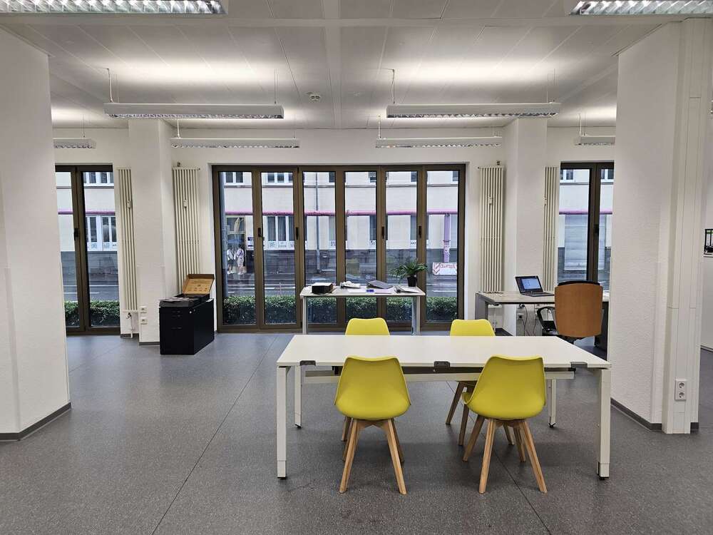 Thumbnail-Büro in Frankfurt am Main 1.890,00 € 158 m²