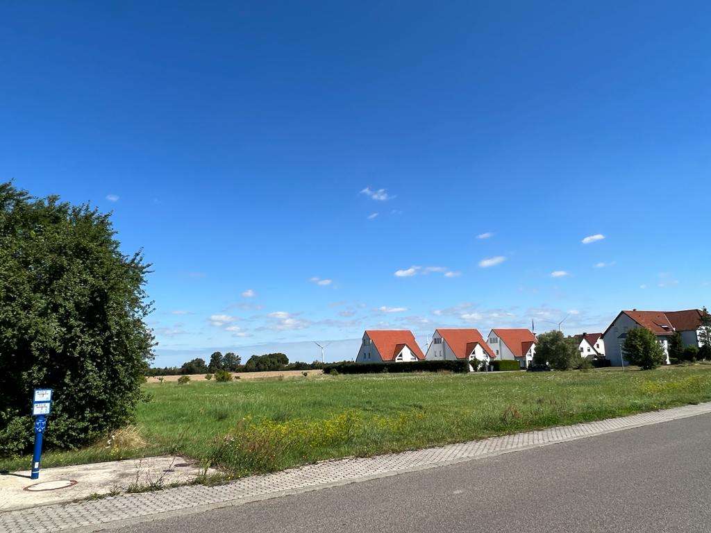 Thumbnail-Grundstück zu verkaufen in Queis 142.500,00 € 638 m²