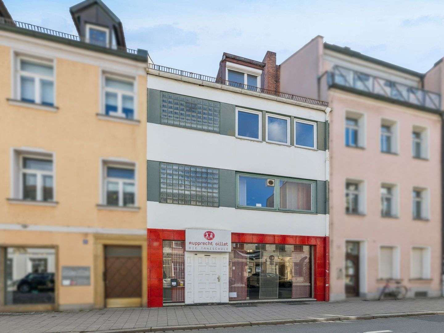 Thumbnail-Haus zum Kaufen in Erlangen 895.000,00 € 112.62 m²