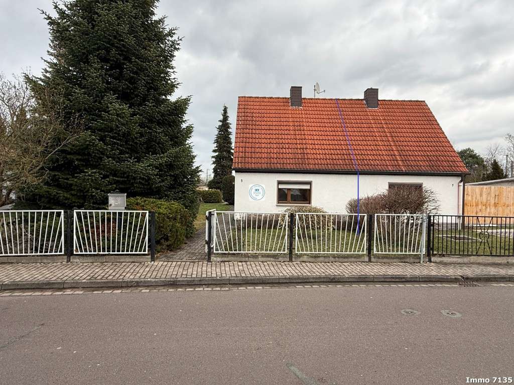 Thumbnail-Haus zum Kaufen in Neukieritzsch 195.000,00 € 84 m²