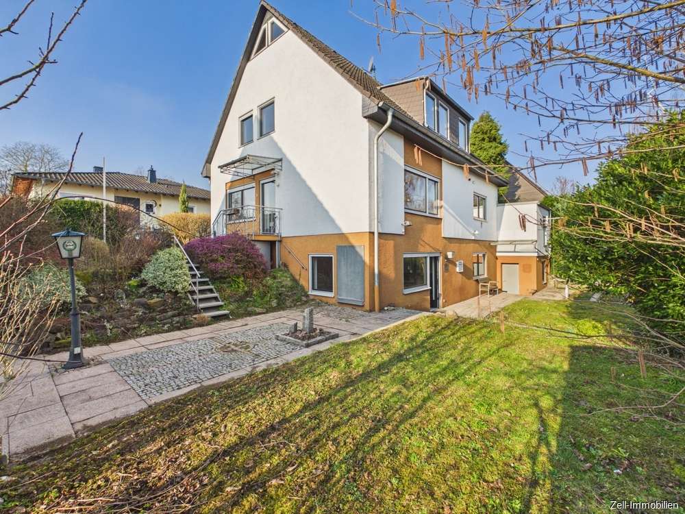 Thumbnail-Haus zum Kaufen in Walluf 795.000,00 € 209 m²