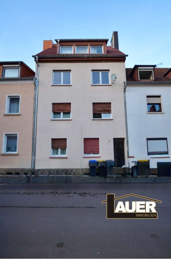 Thumbnail-Haus zum Kaufen in Saarbrücken 289.000,00 € 195 m²