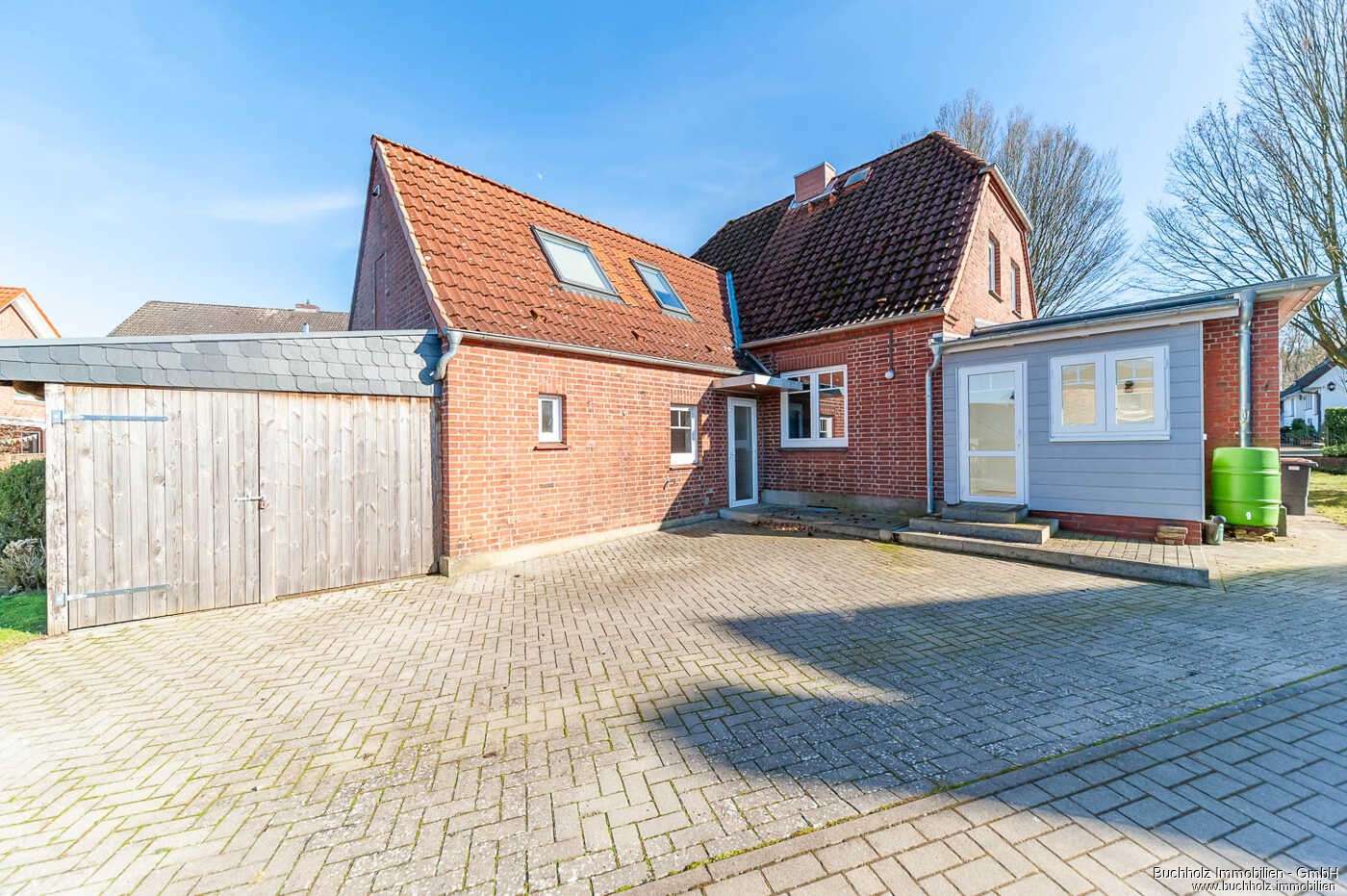 Thumbnail-Haus zum Mieten in Buchholz in der Nordheide 1.600,00 € 150 m²