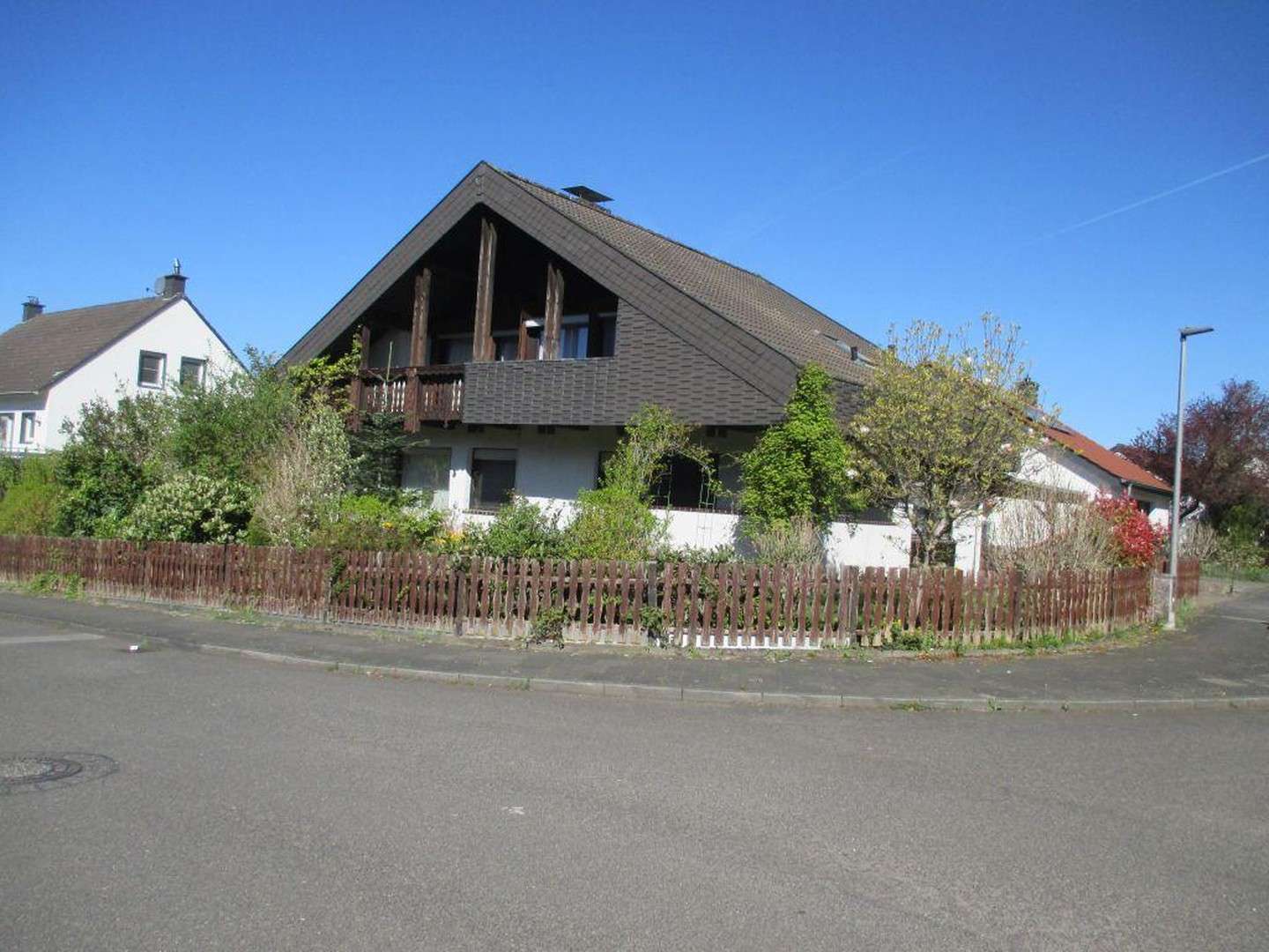 Thumbnail-Haus zum Kaufen in Bergisch Gladbach 749.000,00 € 200 m²