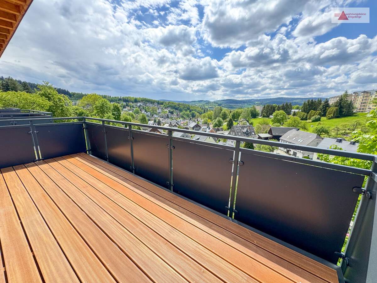 Thumbnail-Wohnung zum Mieten in Grünhain-Beierfeld 1.075,14 € 97.74 m²