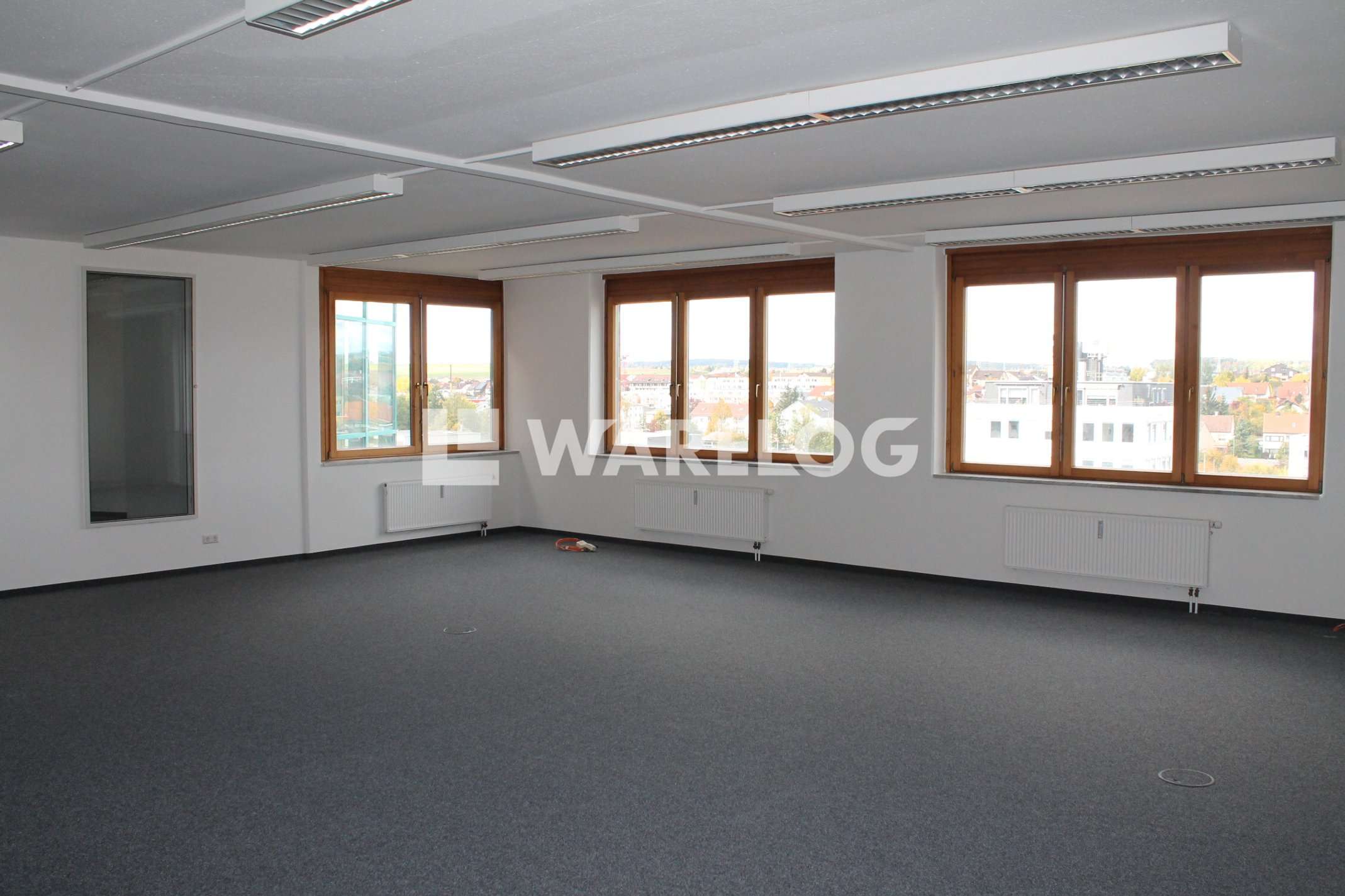 Thumbnail-Büro in Leonberg 1.760,00 € 176 m²