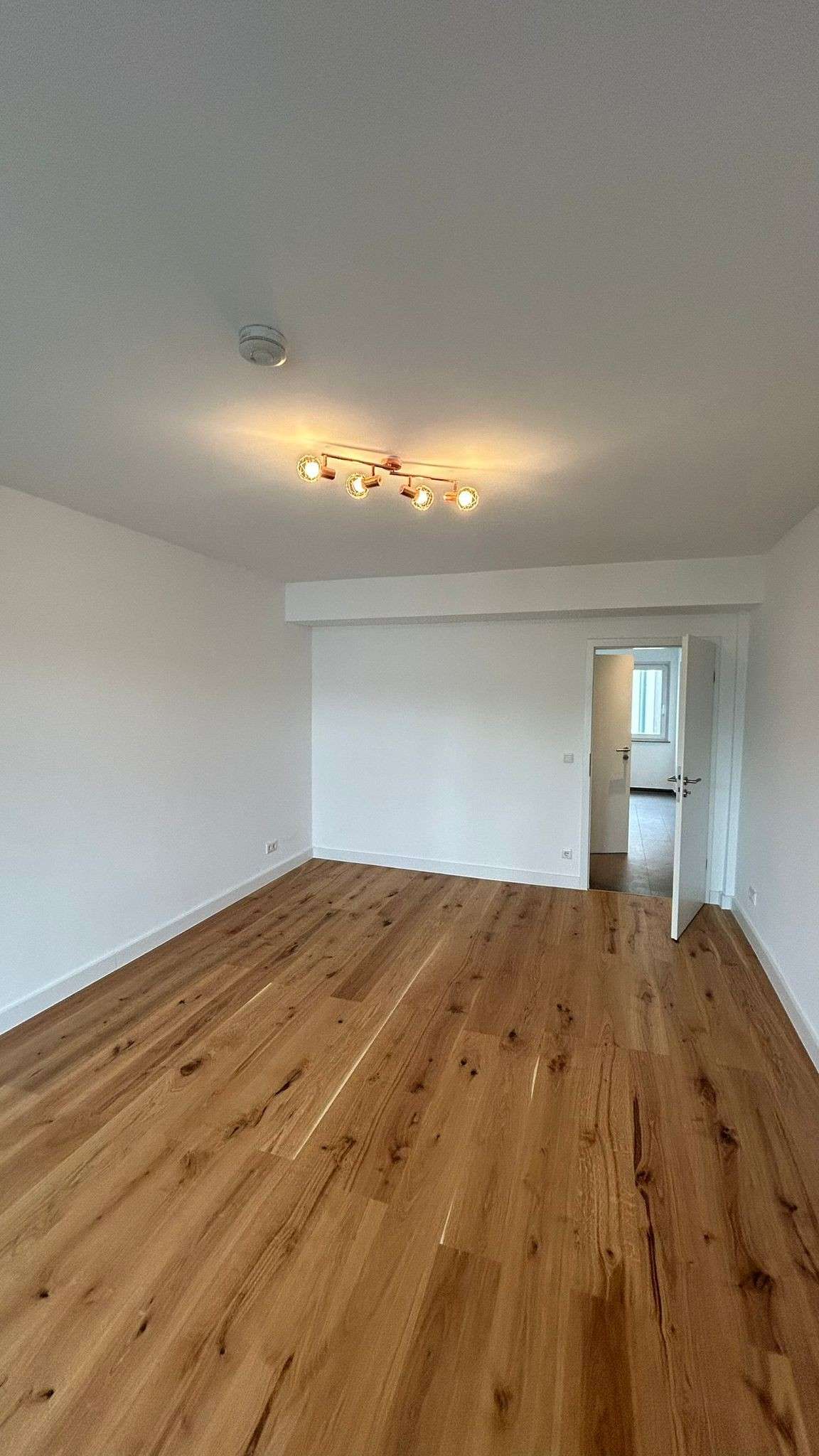 Thumbnail-Wohnung zum Kaufen in Düsseldorf 165.900,00 € 33 m²