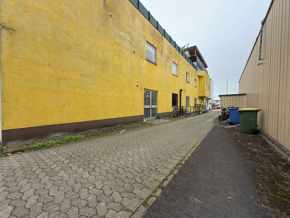 Thumbnail-Halle in Oberhausen 1.305,00 € 140 m²