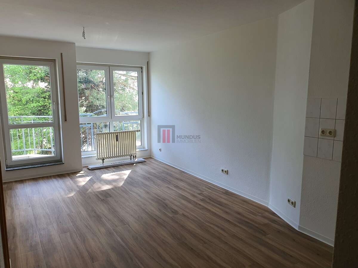 Thumbnail-Wohnung zum Mieten in Coswig 375,00 € 49.4 m²