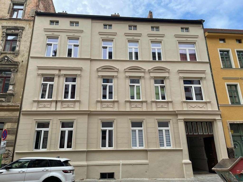 Thumbnail-Wohnung zum Mieten in Halle 380,00 € 33.2 m²