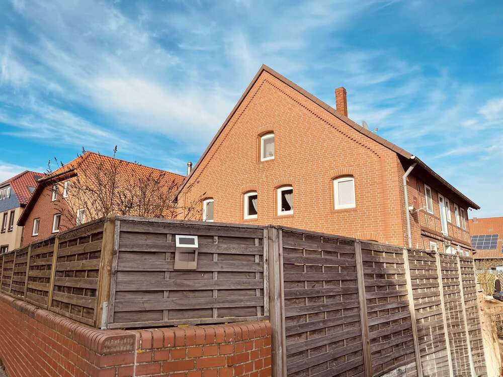 Thumbnail-Haus zum Kaufen in Sarstedt 570.000,00 € 300 m²